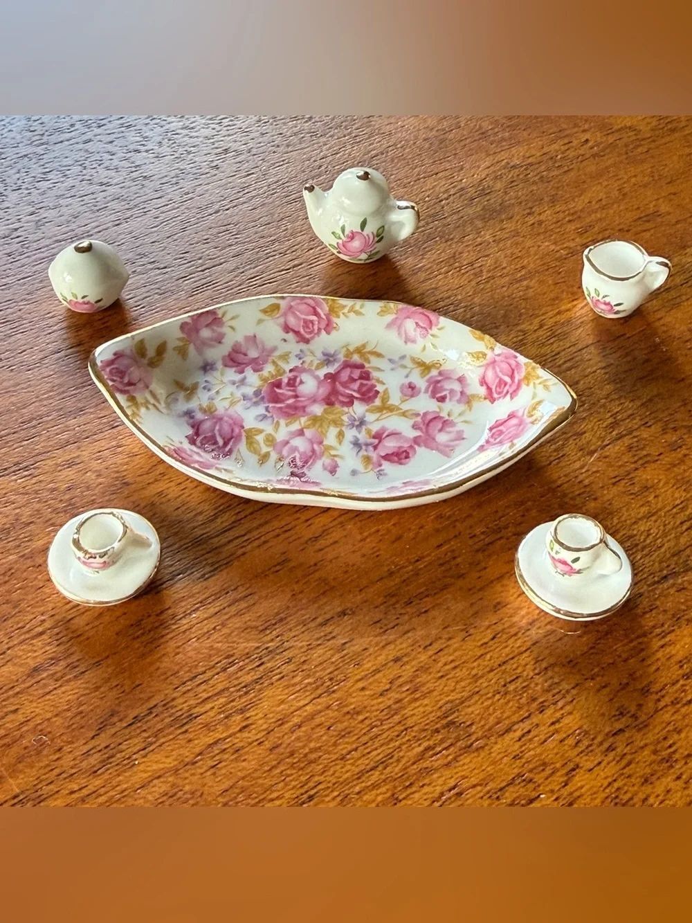 NIBโVintage Miniature Porcelain 6 Piece Tea Set With Pink Rose Pattern Gold Trim